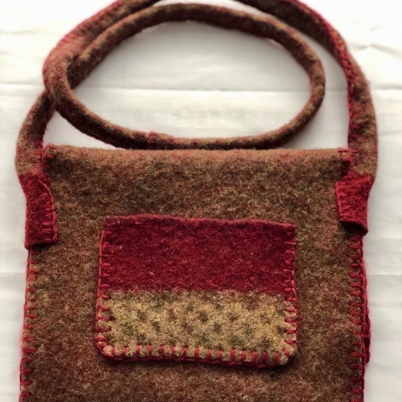 Felted Boho Artisan crossover shoulder bag. Burgundy purse beaded trim. Handmade - Picture 2 of 8